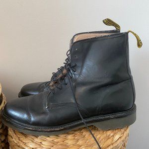 Dr Martens Jeffery Boot (Size 14)